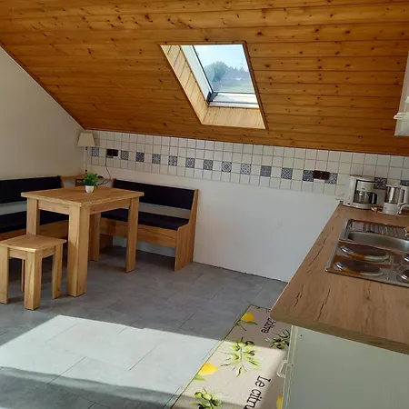 Am Pinzigberg * Deyelsdorf