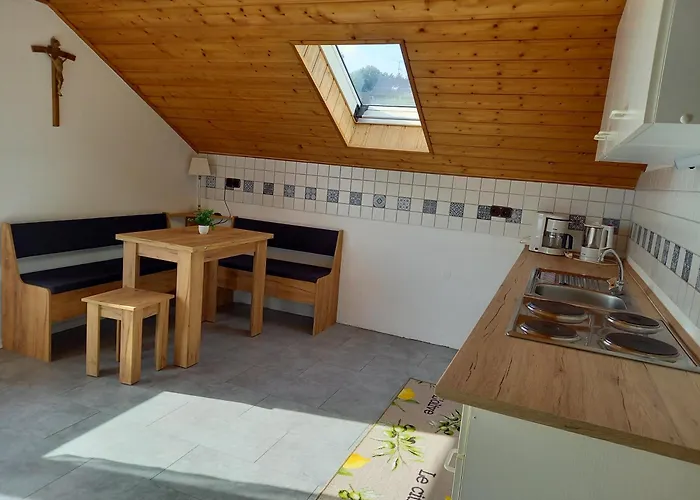 Am Pinzigberg * Deyelsdorf